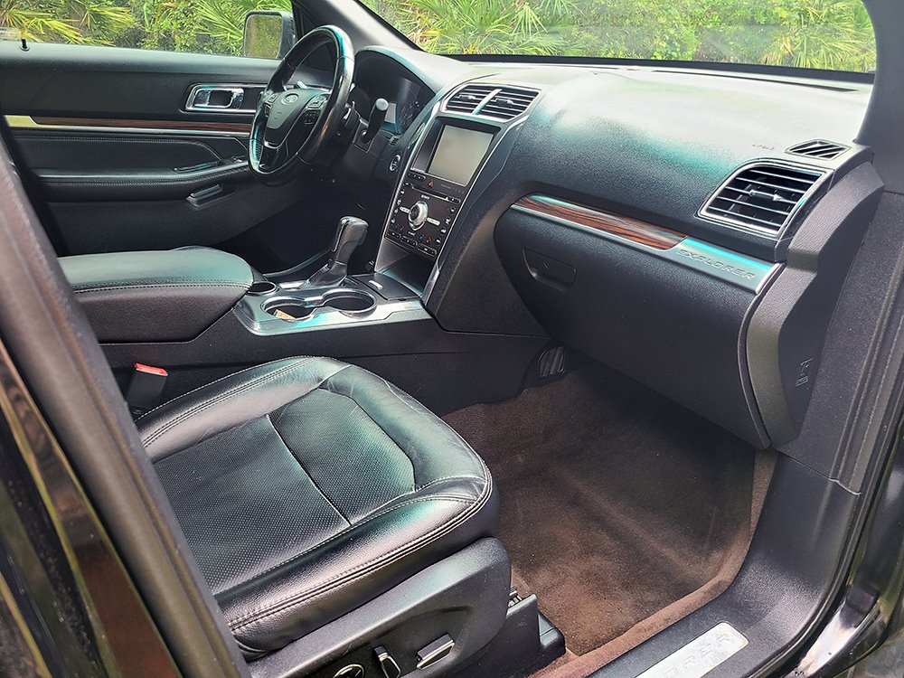 2016 Ford Explorer Limited - Photo 14